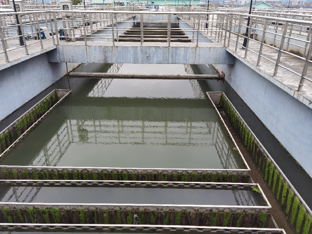 非金属链条式刮泥机