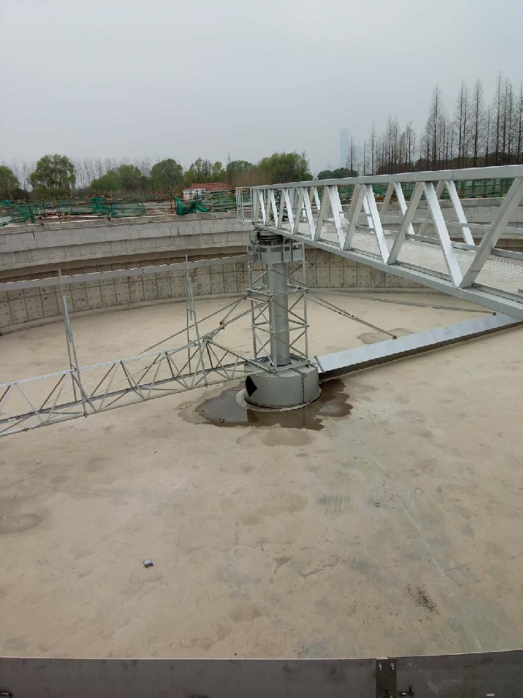 中心传动单管吸泥机